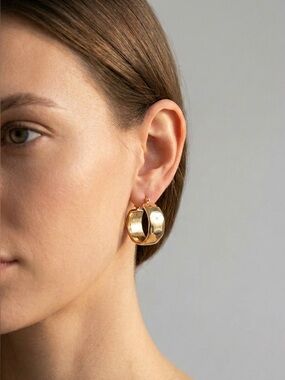 20: Mia Fiore 18kt gold plated bronze Thick Hoop Earrings